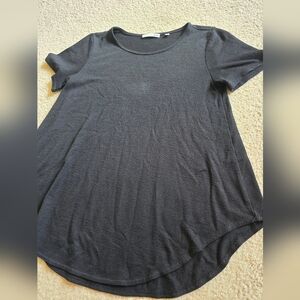 4/$20 Wilfred Black Short Sleeve Scoop Neck Tee
